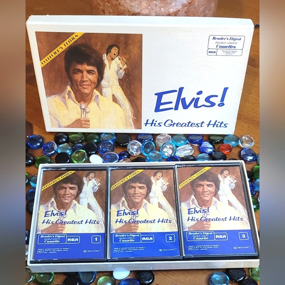 *RARE* Elvis Greatest Hits! Collector’s Edition Vintage tapes Set - Picture 1 of 8